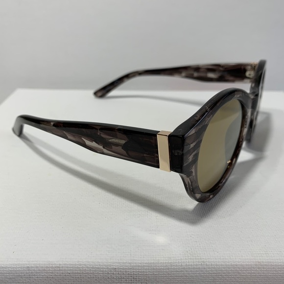 NWOT unique pattern round sunglasses - Picture 2 of 3